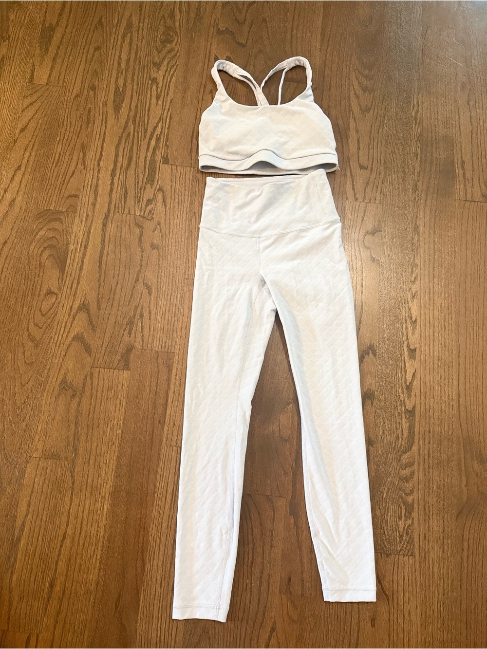 Lululemon Sz6 lt blue/lilac 3D Jacquard Diamond High Rise Leggings w/Sports Bra